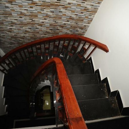 Ruby Lakeview Homestay Hanoi Bagian luar foto